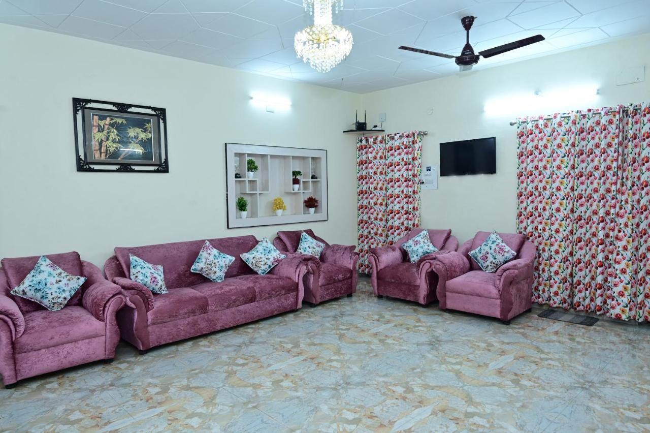 Dhairya'S Villa Home Away From Home Jammu Buitenkant foto